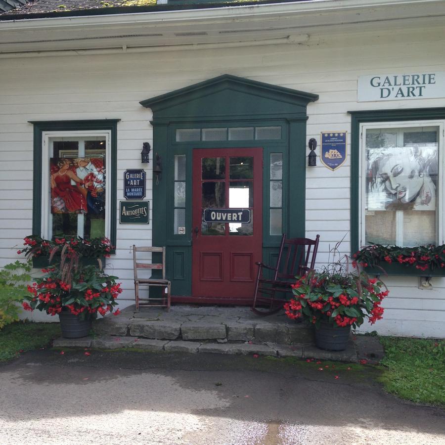 Auberge Les Blancs Moutons Saint-Laurent-de-l'ile d'Orleans المظهر الخارجي الصورة