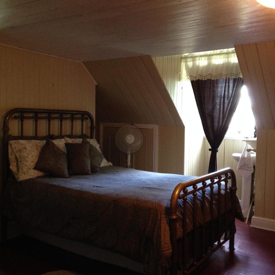 Auberge Les Blancs Moutons Saint-Laurent-de-l'ile d'Orleans المظهر الخارجي الصورة