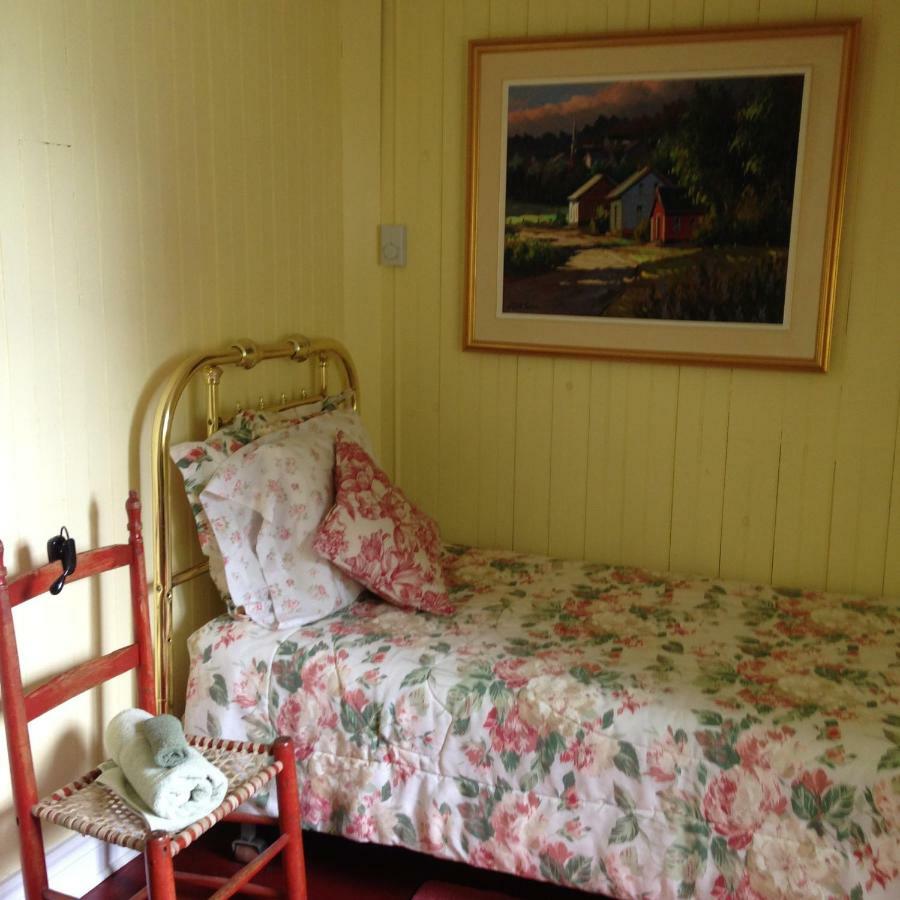 Auberge Les Blancs Moutons Saint-Laurent-de-l'ile d'Orleans المظهر الخارجي الصورة